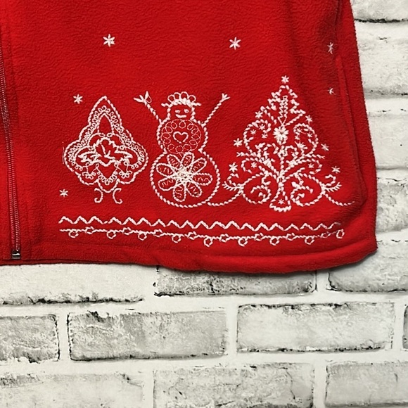 Mountain Lake Red Winter Christmas Fleece Vest. Size XL, Zips with Pockets - Picture 3 of 11